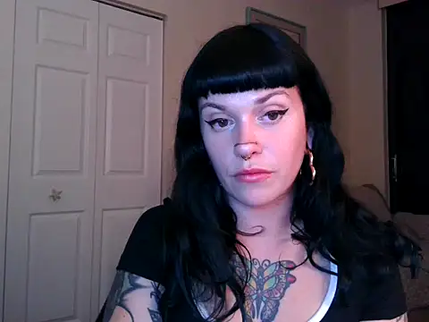 Snapshot of Marcelinegoddess chatting on 12.10.24 Marcelinegoddess online show from 12.10.24
