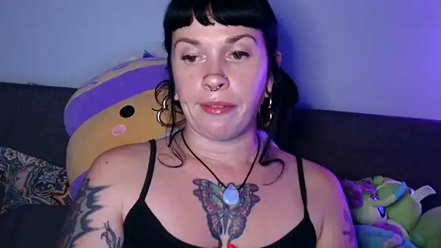 Snapshot of Marcelinegoddess chatting on 10.21.25 Marcelinegoddess online show from 10.21.25