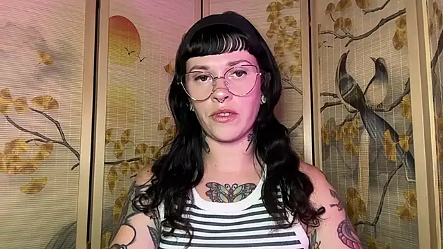 Snapshot of Marcelinegoddess chatting on 07.14.26 Marcelinegoddess online show from 07.14.26