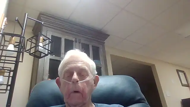 Snapshot of bootlegmanz chatting on 05.31.26 bootlegmanz online show from 05.31.26