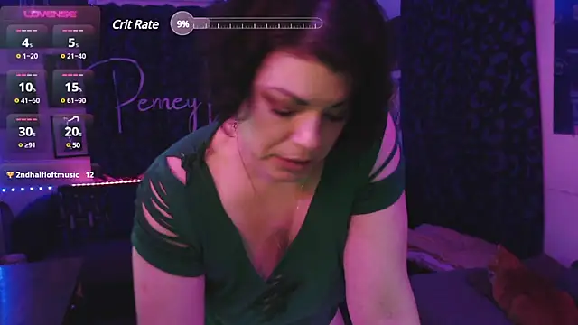 Snapshot of PenneyLayne chatting on 12.24.24 PenneyLayne online show from 12.24.24