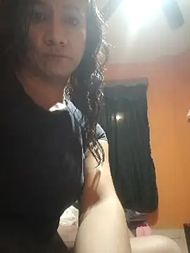 Snapshot of miicheele32 chatting on 01.02.25 miicheele32 online show from 01.02.25