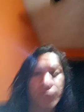 Snapshot of miicheele32 chatting on 10.08.25 miicheele32 online show from 10.08.25