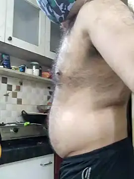 Snapshot of IND_COUPLE1 chatting on 12.15.24 IND COUPLE1 online show from 12.15.24