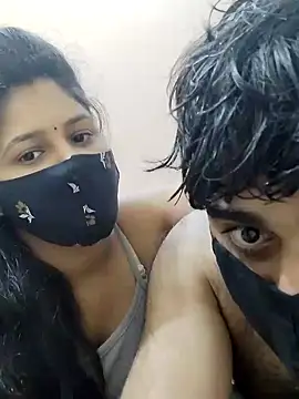 Snapshot of IND_COUPLE1 chatting on 12.27.24 IND COUPLE1 online show from 12.27.24