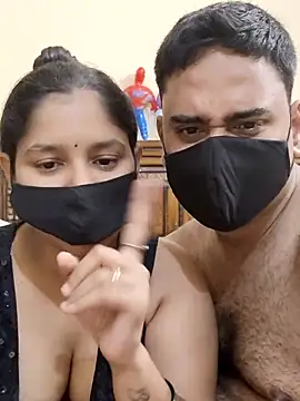 Snapshot of IND_COUPLE1 chatting on 03.06.25 IND COUPLE1 online show from 03.06.25