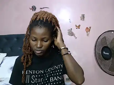 TrishaKalid online show from 03.10.25