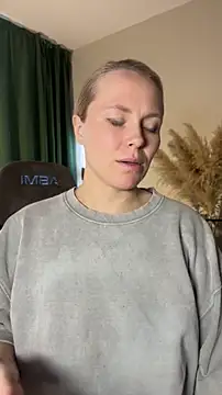 Charming Daphny online show from 04.11.26