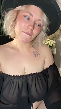 Charming Daphny online show from 04.30.26