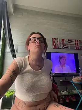 Snapshot of Hawitxui chatting on 02.26.26 Hawitxui online show from 02.26.26