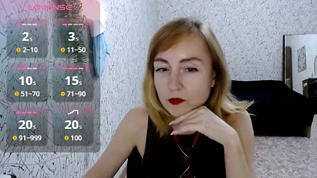 Snapshot of Athena_Richards chatting on 09.24.25 Athena Richards online show from 09.24.25