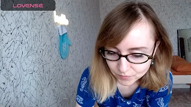 Snapshot of Athena_Richards chatting on 04.18.26 Athena Richards online show from 04.18.26