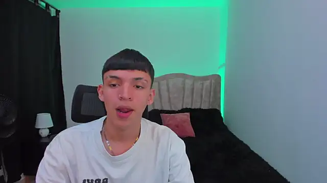 Snapshot of Juan_Nd_Steven chatting on 09.24.25 Juan Nd Steven online show from 09.24.25