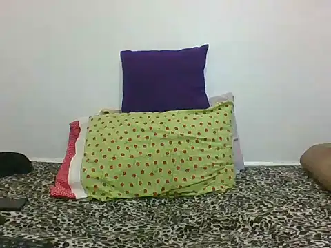 Snapshot of Cessylolla chatting on 03.19.25 Cessylolla online show from 03.19.25