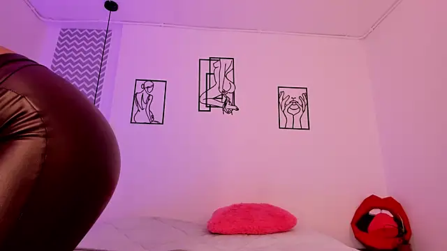 ari amisi online show from 10.16.25