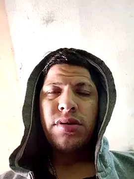 Snapshot of Alonsomadeira chatting on 02.15.26 Alonsomadeira online show from 02.15.26