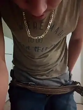 Snapshot of Alonsomadeira chatting on 03.10.26 Alonsomadeira online show from 03.10.26