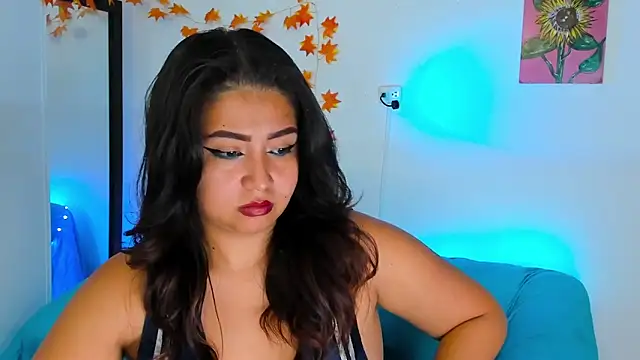 LiahDiaz online show from 12.15.24