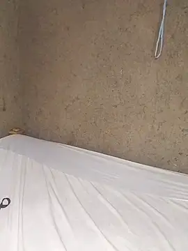 pretty prickle online show from 02.28.25