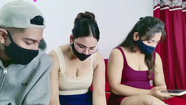 RupaliDixit online show from 11.27.25