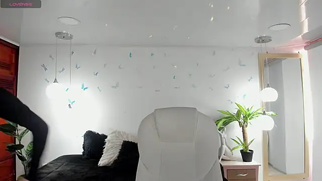  Antonnela  online show from 03.26.26