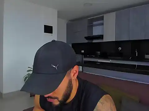 Alexander Martines online show from 11.20.25