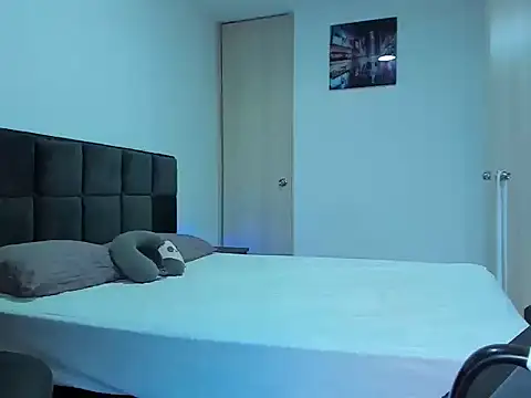 Alexander Martines online show from 04.15.26