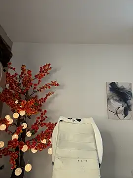 VictoriaHiill online show from 05.20.26