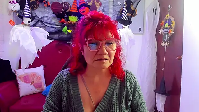 Salomeediaz  online show from 10.23.25