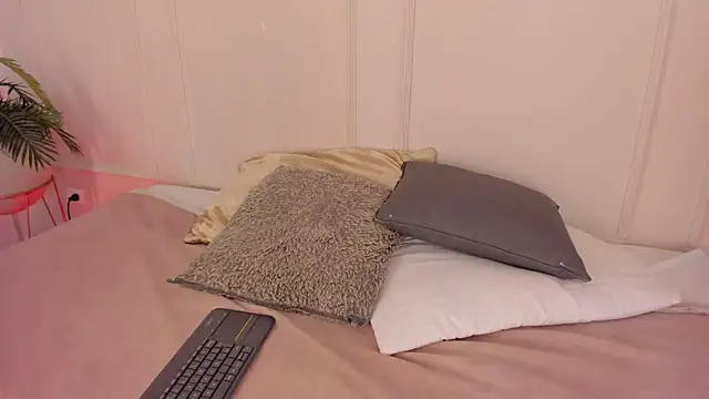 Mariapettit online show from 03.31.26