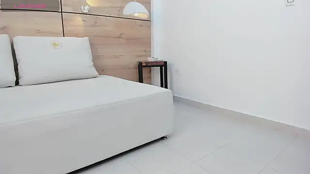 martina touss online show from 03.21.25