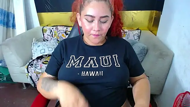 Snapshot of loly_bigbooty4u chatting on 09.17.25 loly bigbooty4u online show from 09.17.25