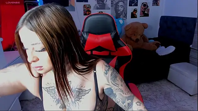 Erika Montoya online show from 09.15.25