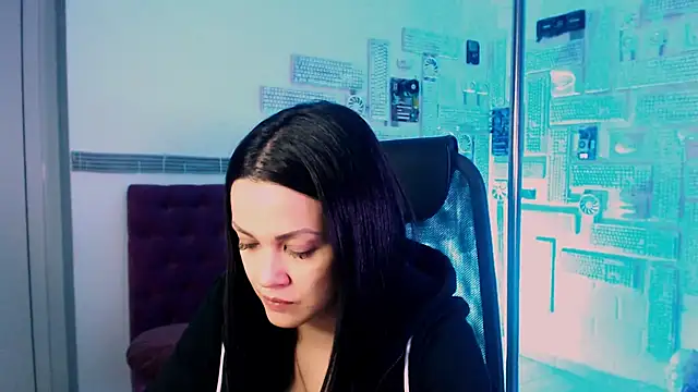 KarolinaRobinson online show from 12.07.24