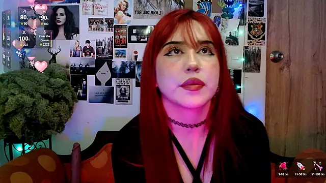 Snapshot of Sunny-hott chatting on 11.13.25 Sunny-hott online show from 11.13.25