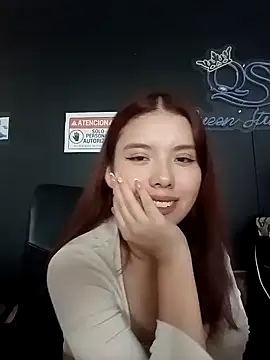 MarielQueenx online show from 12.18.24