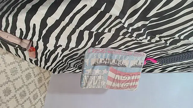 Chantal taylor  online show from 02.06.25