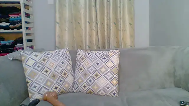 Snapshot of Petite_254 chatting on 05.06.26 Petite 254 online show from 05.06.26