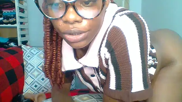 Snapshot of Petite_254 chatting on 05.07.26 Petite 254 online show from 05.07.26
