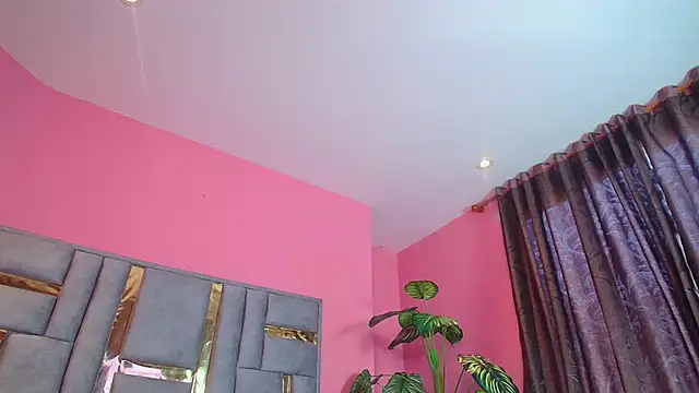 Snapshot of JuliaRose_ks chatting on 02.17.25 JuliaRose ks online show from 02.17.25