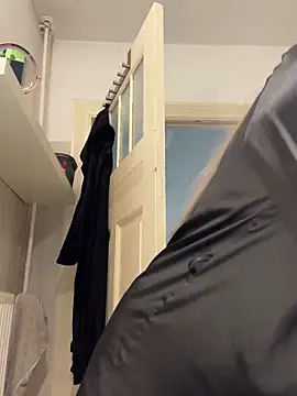 Snapshot of ElenaHaze chatting on 03.06.25 ElenaHaze online show from 03.06.25