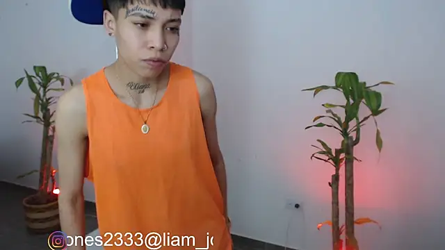 Jonesliam23 online show from 12.13.24