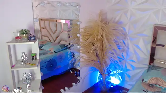 Jonesliam23 online show from 02.28.26