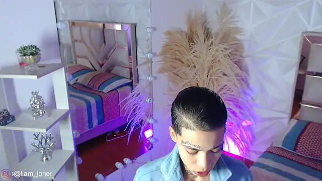 Jonesliam23 online show from 03.27.26