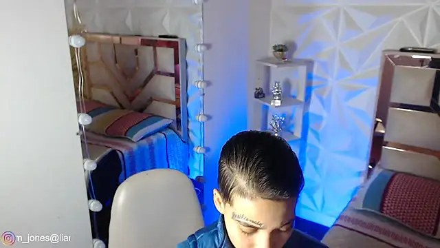 Jonesliam23 online show from 03.31.26