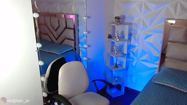 Jonesliam23 online show from 04.06.26