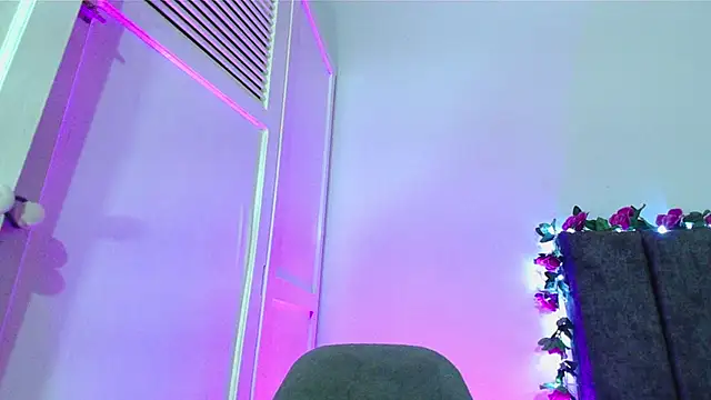 EmilyMeoww online show from 02.24.25