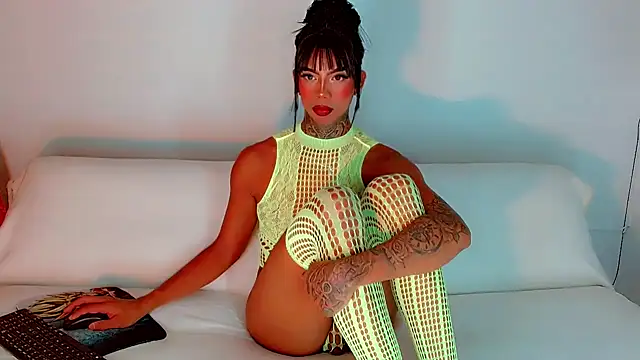 laura sweett120 online show from 02.21.25