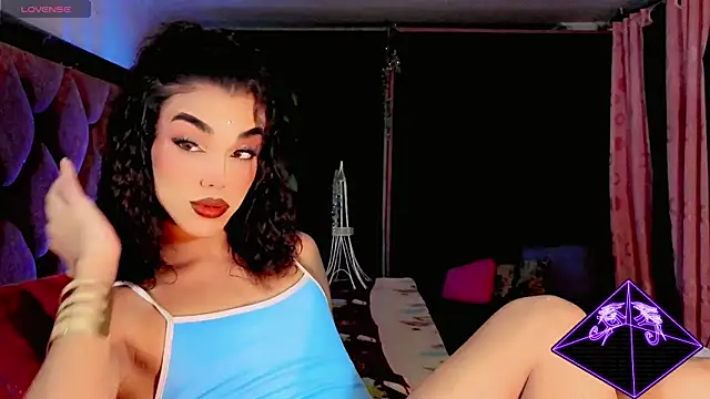 Snapshot of the-horus-girl chatting on 06.03.26 the-horus-girl online show from 06.03.26