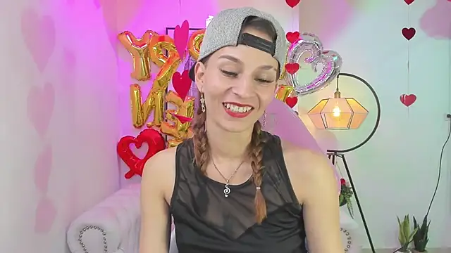 Snapshot of Tamara_slimx chatting on 02.18.25 Tamara slimx online show from 02.18.25